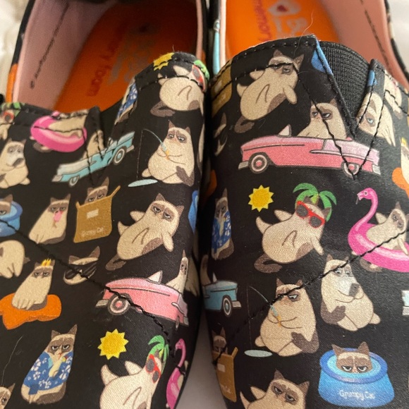 grumpy cat shoes bobs